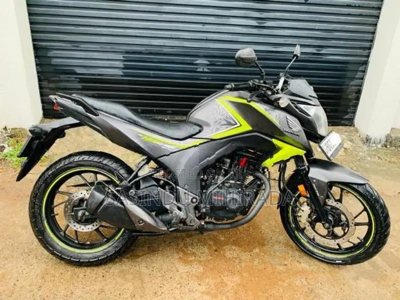 Honda CB Hornet 2017