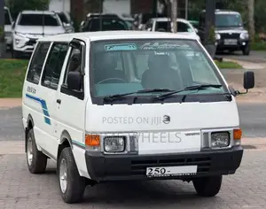Nissan Vanette 1993