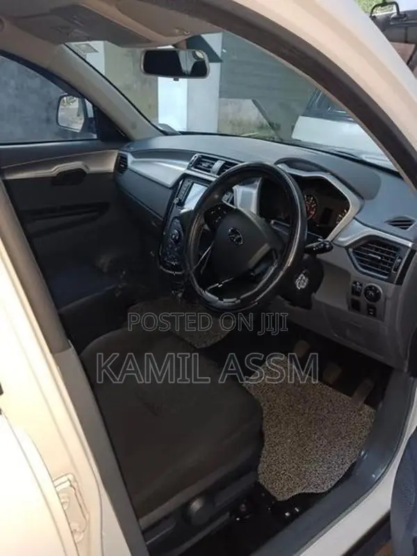 Mahindra KUV 100 2020
