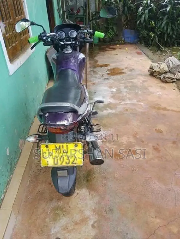 TVS Metro 2006