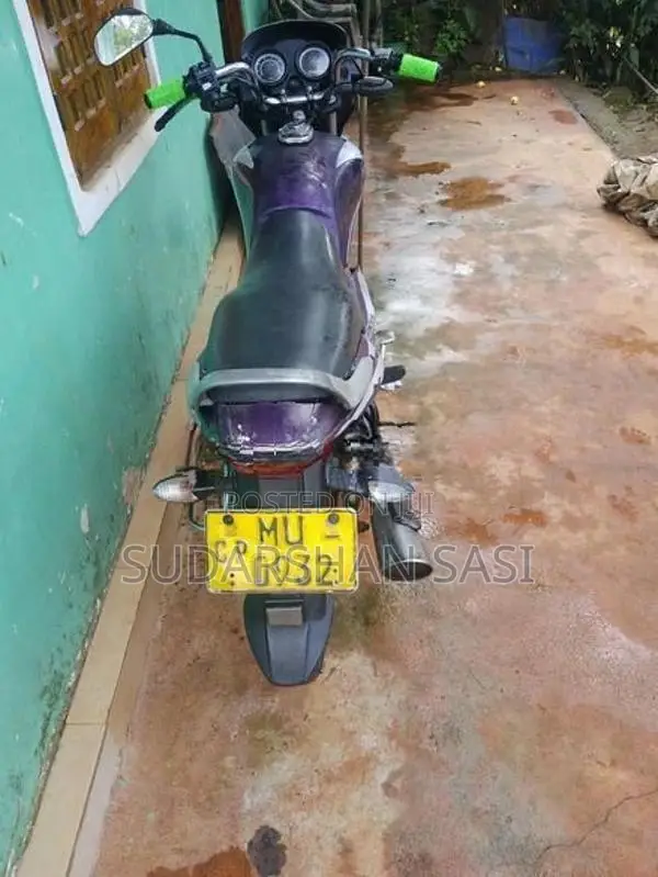 TVS Metro 2006