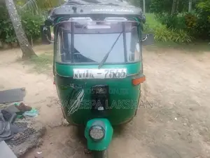 Bajaj RE 2004