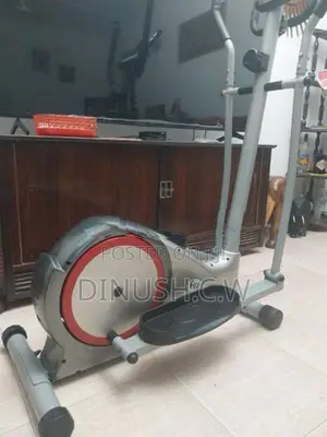 Cross Trainer Machine
