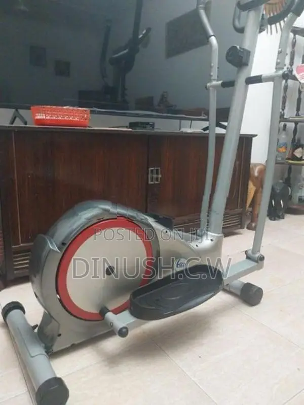 Cross Trainer Machine