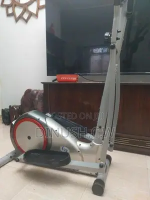 Cross Trainer Machine