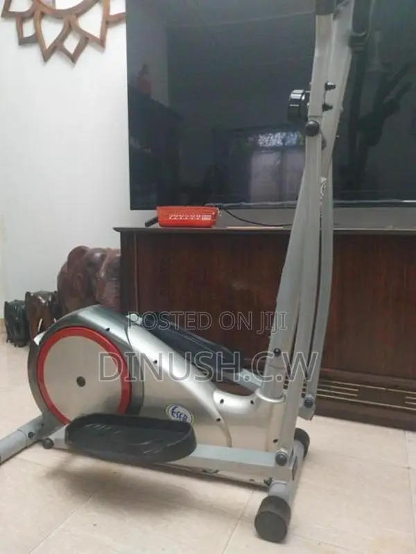 Cross Trainer Machine