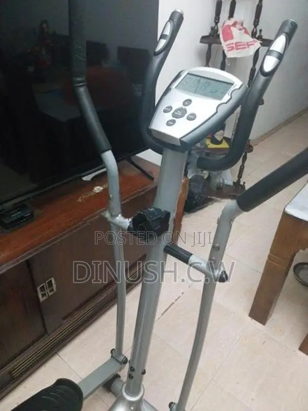 Cross Trainer Machine