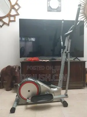 Cross Trainer Machine