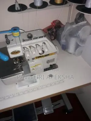 Siruba 5 Thread Overlock Machine with Table