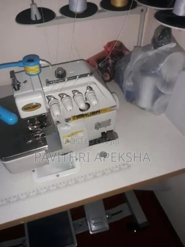 Siruba 5 Thread Overlock Machine with Table