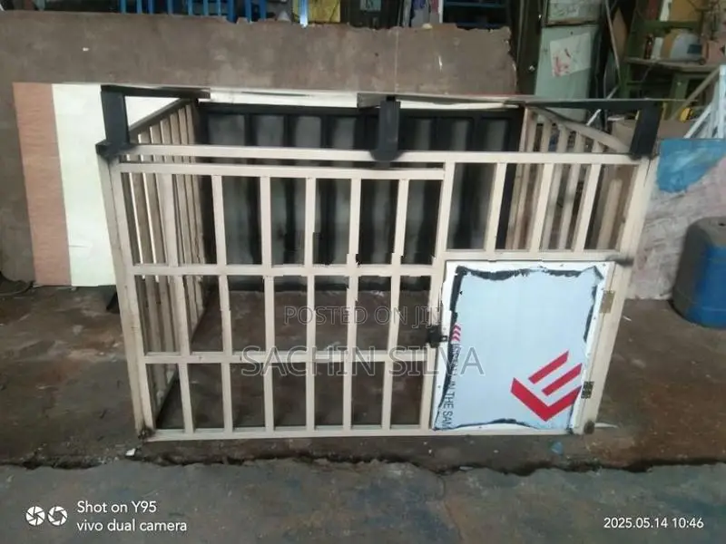 Dog House (Cage)