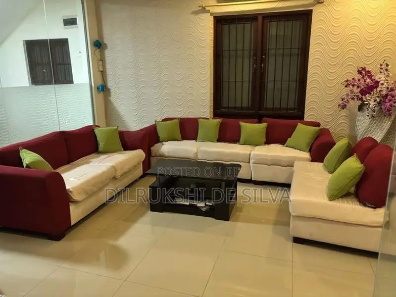Damro Sofa Set