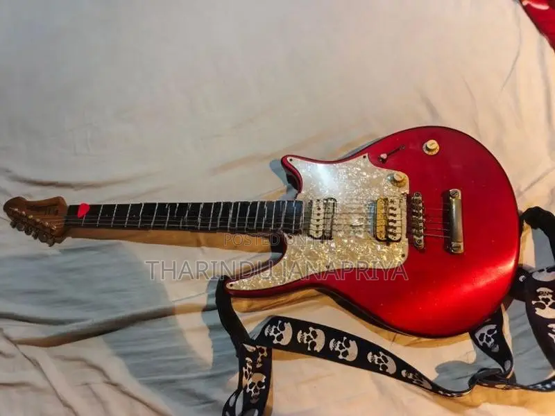 "Vantage" Electric Guitar