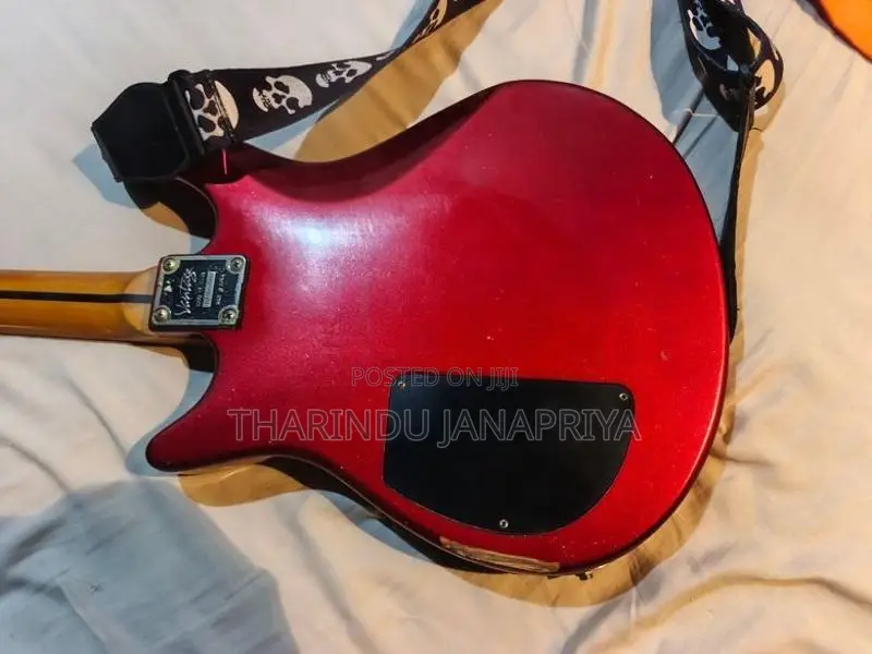 "Vantage" Electric Guitar