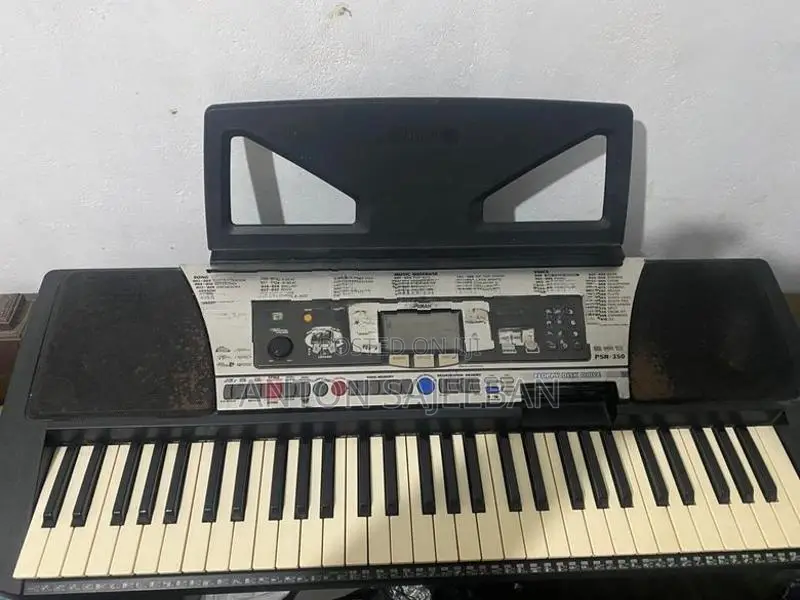 YAMAHA Keyboard