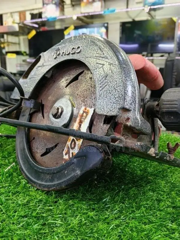 Hugo Circular Saw