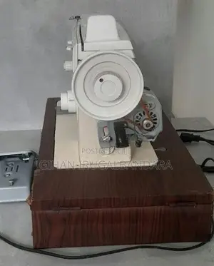 Singer Zigzag Sewing Machine