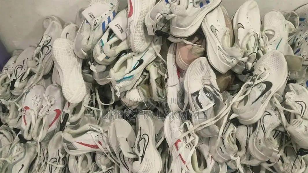 Shoes - Sneakers