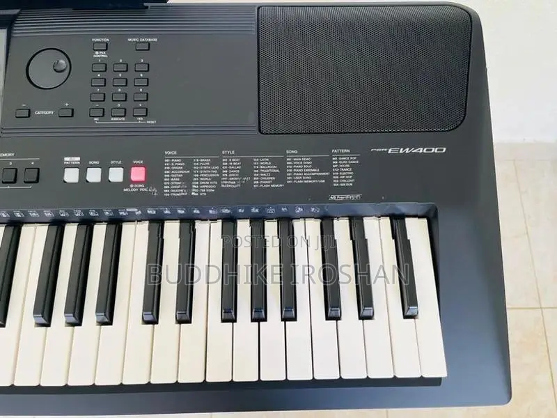 Yamaha PSR EW 400 Keyboard