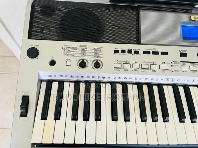 Yamaha PSR I 455 Keyboard