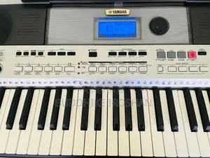 Yamaha PSR I 455 Keyboard