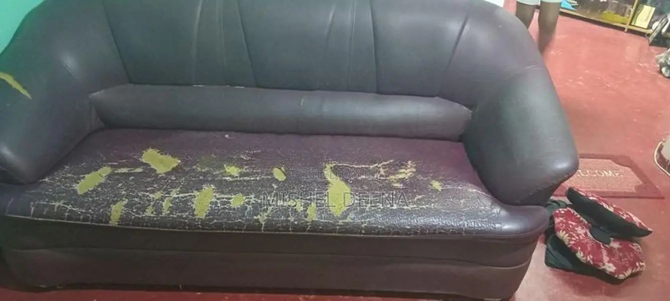 Piyestra Sofa