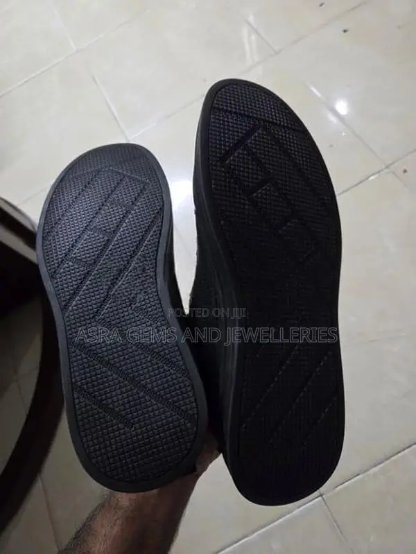 Leather Sneaker