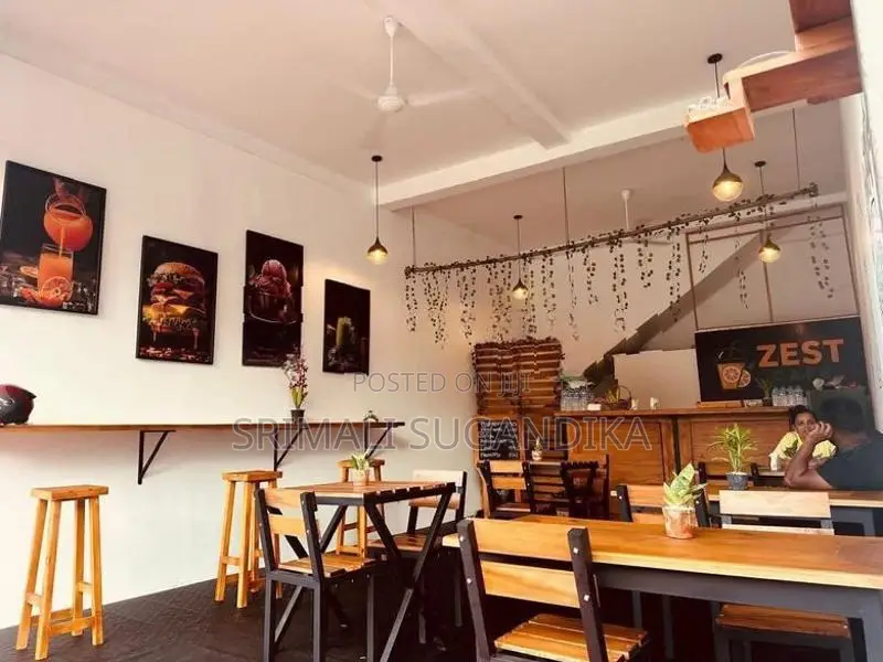 Cafe Furniture - Tables & Chairs