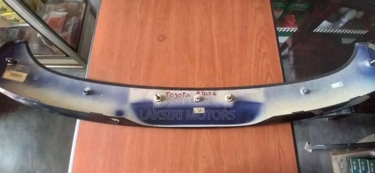 Toyota Aqua Spoiler for Car