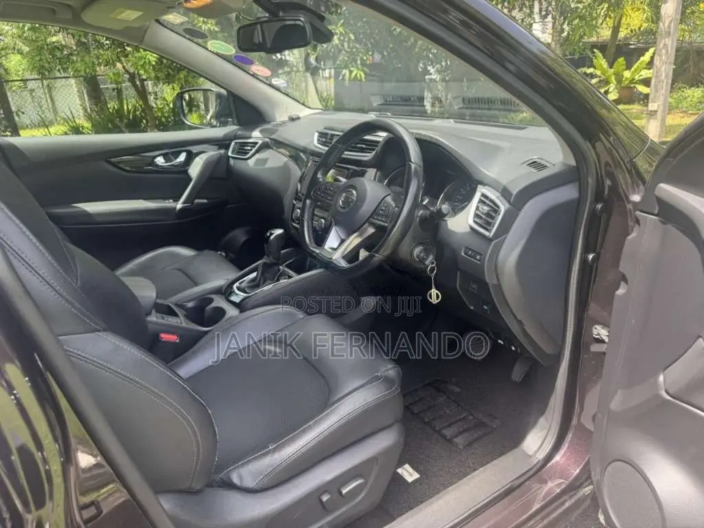 Nissan Qashqai 2019 SUV (Used)