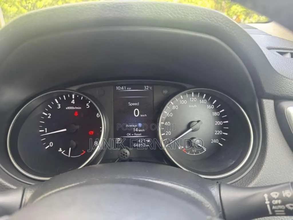 Nissan Qashqai 2019 SUV (Used)