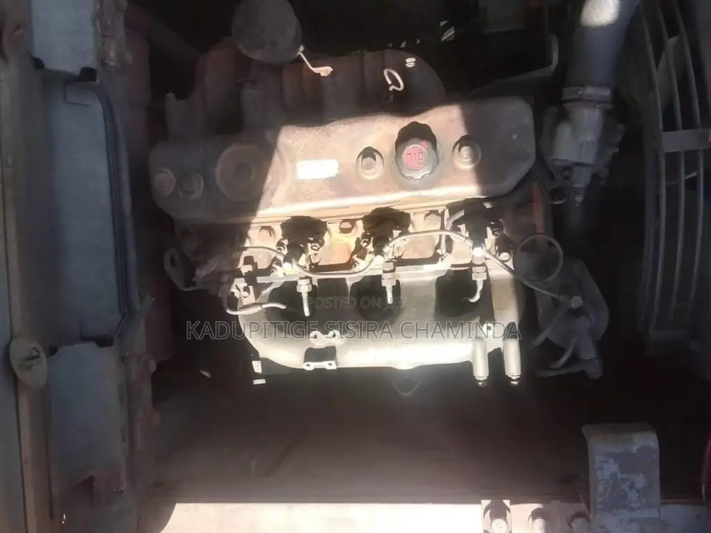 Hitachi Ex100-2 2019 Heavy-Duty Unregistered (Recondition)