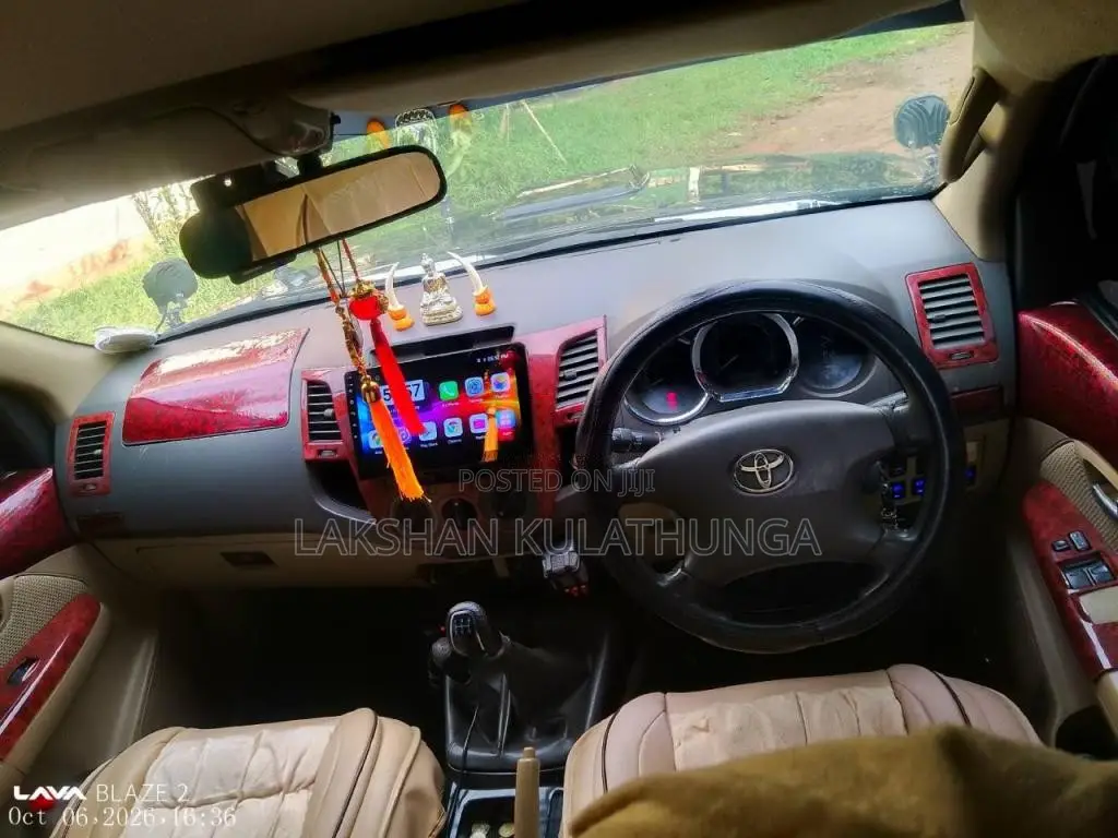 Toyota Hilux Vigo Smart Cab 2010 Pickup (Used)