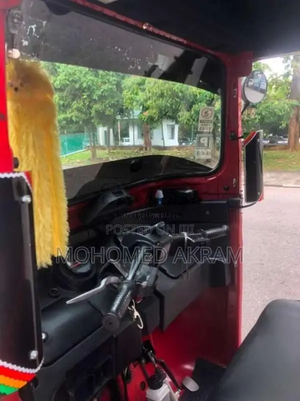 Bajaj RE 4 Stroke 2017 Three Wheel (Used)