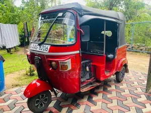 Bajaj RE 205 2013 Three Wheel (Used)
