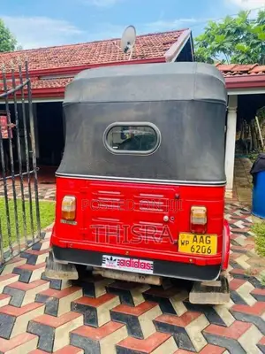 Bajaj RE 205 2013 Three Wheel (Used)