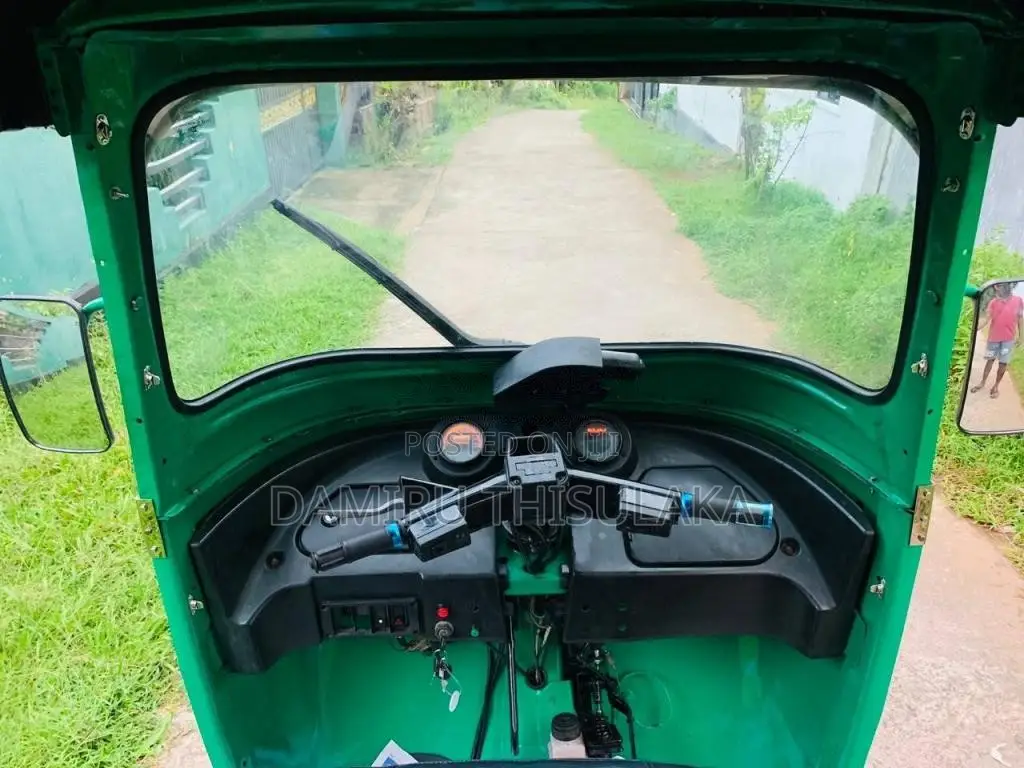 Bajaj RE 2010 Three Wheel (Used)