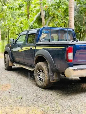 Nissan D22 2003 Pickup (Used)