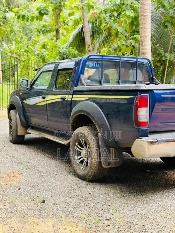 Nissan D22 2003 Pickup (Used)