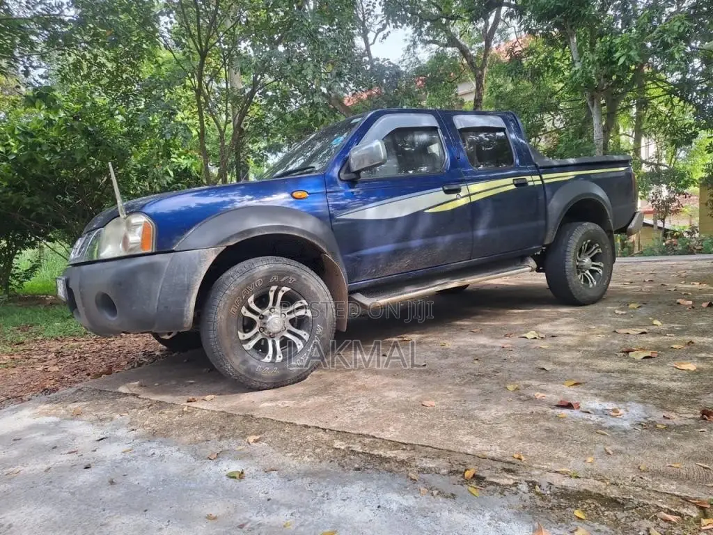 Nissan D22 2003 Pickup (Used)