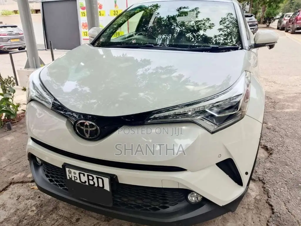 Toyota CHR 2018 SUV (Used)