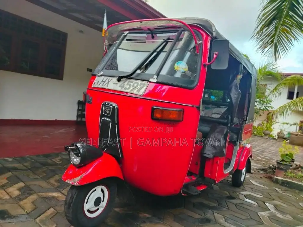 Bajaj 2 Stroke 2004 Three Wheel (Used)