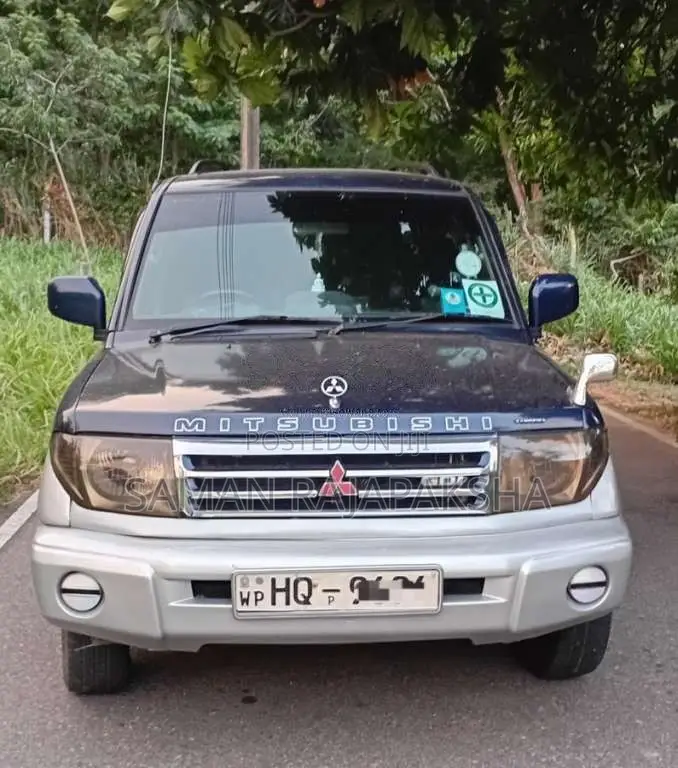 Mitsubishi Pajero Io 2000 SUV (Used)
