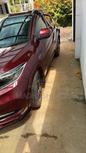 Honda Vezel 2014 SUV (Used)