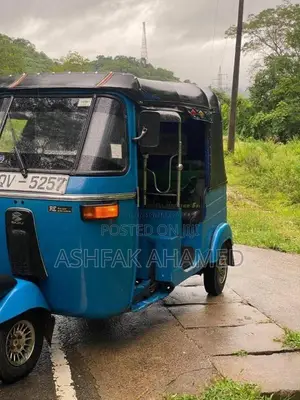 Bajaj 4 stroke 2010 Three Wheel (Used)