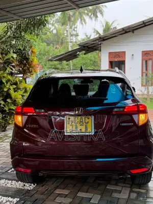 Honda Vezel 2014 SUV (Used)