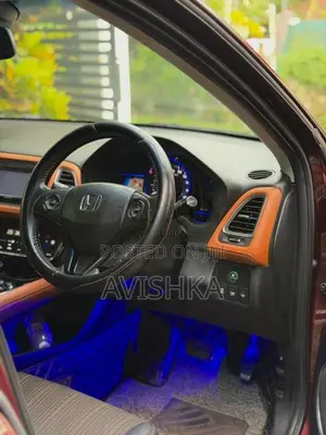Honda Vezel 2014 SUV (Used)