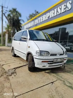 Nissan Serena 1993 Van (Used)