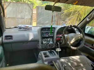 Nissan Serena 1993 Van (Used)