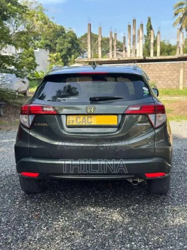 Honda Vezel 2014 SUV (Used)